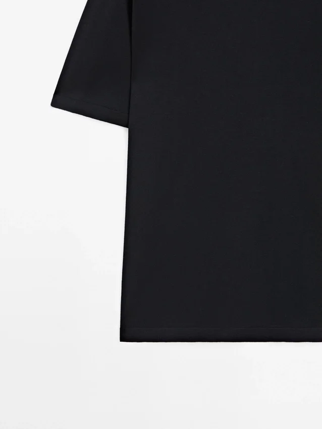 T-Shirt aus Baumwollstrick T-Shirt aus Baumwollstrick