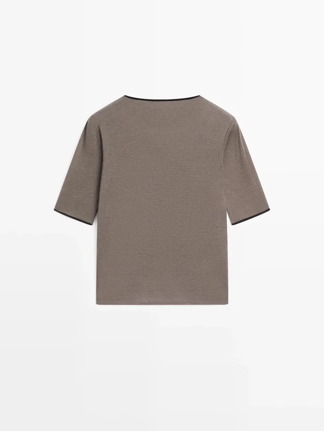 T-Shirt aus Wollmischung mit Kontrastdetail T-Shirt aus Wollmischung mit Kontrastdetail