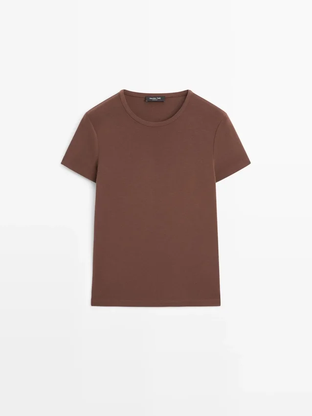 T-Shirt mit kurzen Ärmeln aus Lyocell-Mischung T-Shirt mit kurzen Ärmeln aus Lyocell-Mischung