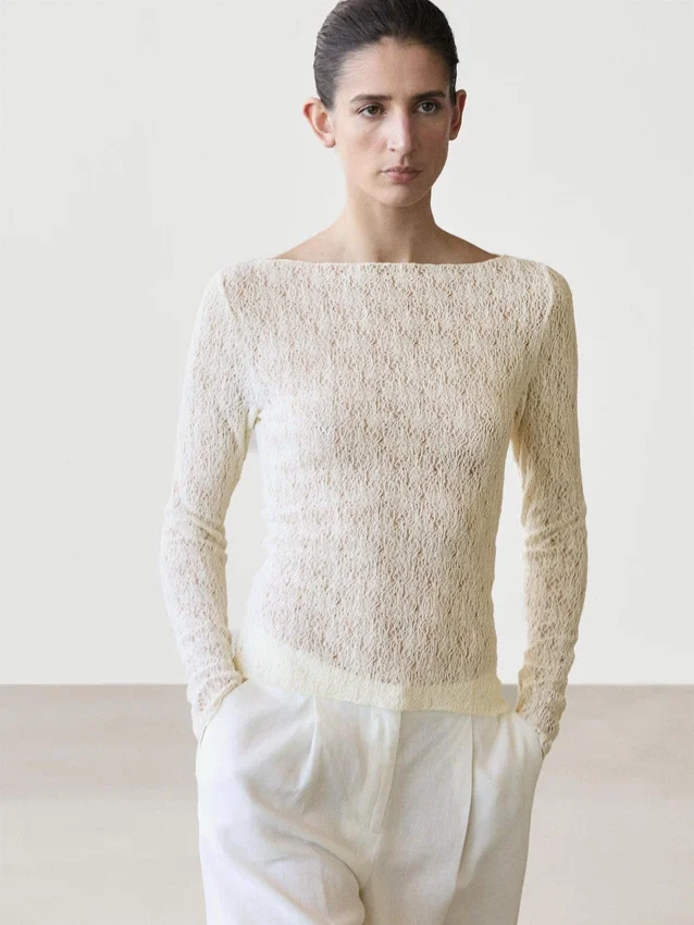 T-Shirt mit U-Boot-Ausschnitt und Spitzendetail T-Shirt mit U-Boot-Ausschnitt und Spitzendetail