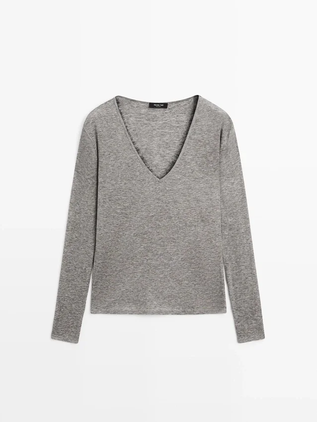 T-Shirt mit V-Ausschnitt und Spitzendetail T-Shirt mit V-Ausschnitt und Spitzendetail