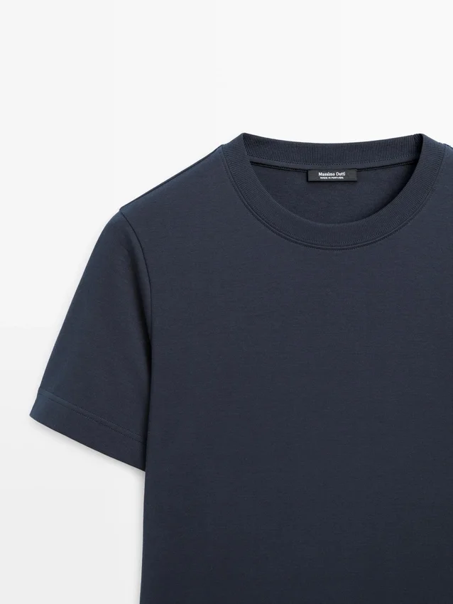 T-Shirts aus 100 % Baumwolle mit Rundhalsausschnitt T-Shirts aus 100 % Baumwolle mit Rundhalsausschnitt