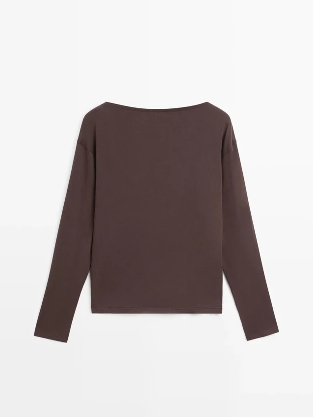 T-Shirts aus 100 % Baumwolle mit U-Boot-Ausschnitt T-Shirts aus 100 % Baumwolle mit U-Boot-Ausschnitt