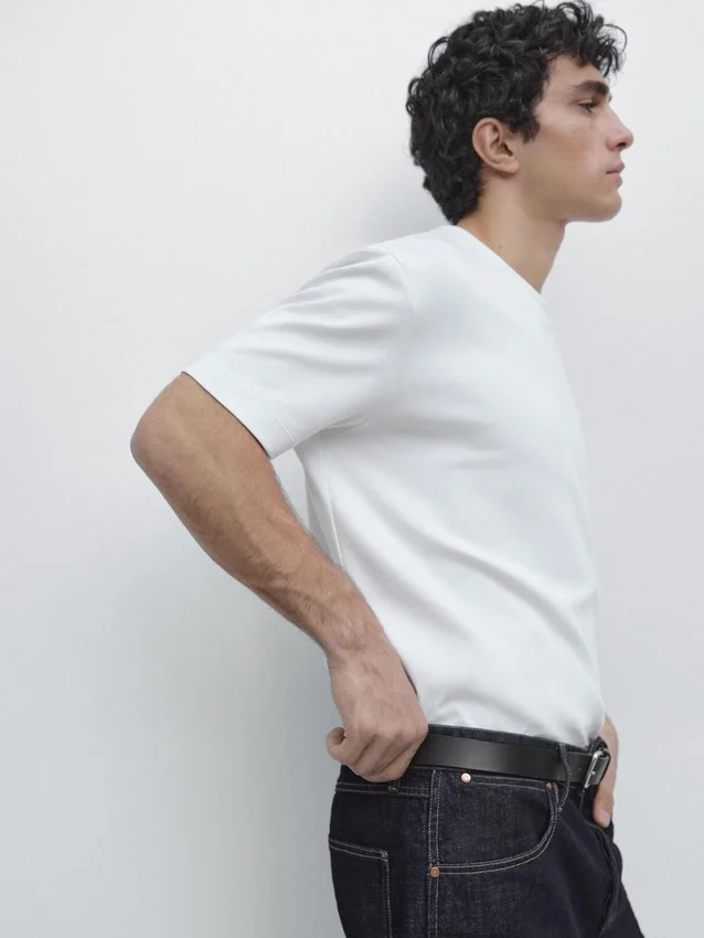 T-Shirts aus 100 % Baumwolle, mittleres Gewicht T-Shirts aus 100 % Baumwolle, mittleres Gewicht