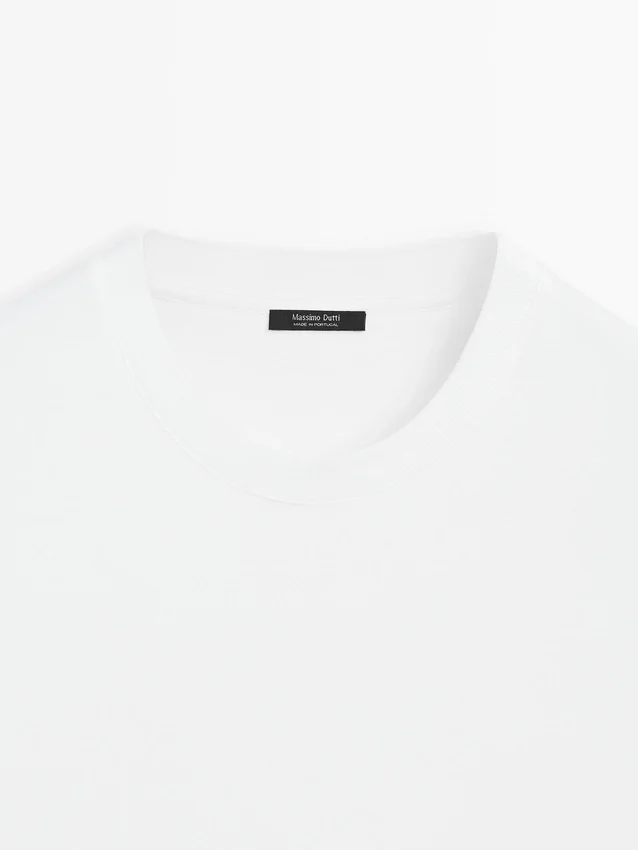 T-Shirts aus 100 % Baumwolle, mittleres Gewicht T-Shirts aus 100 % Baumwolle, mittleres Gewicht