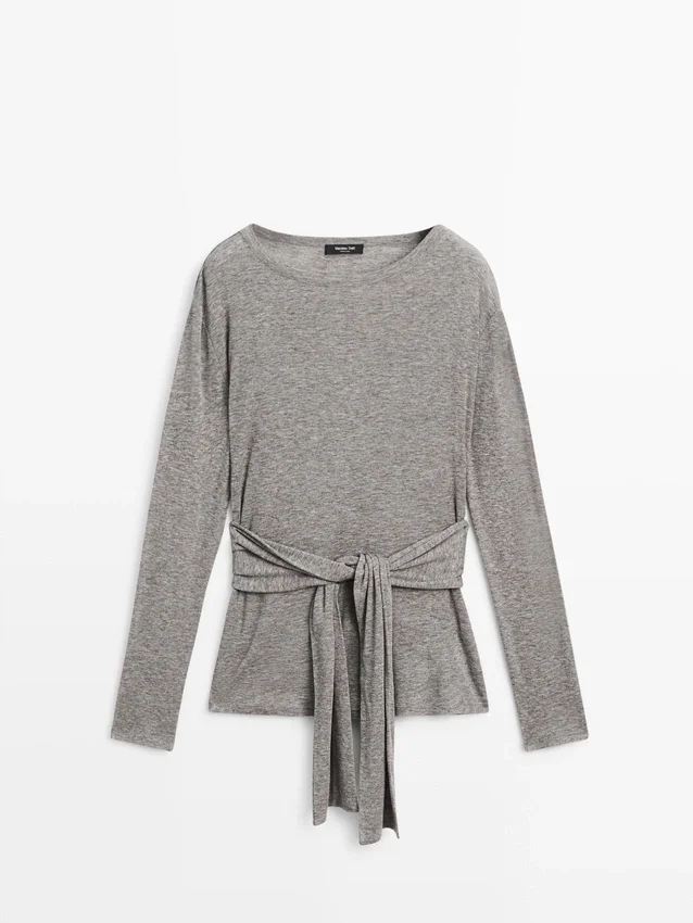 T-Shirts mit Krawatten-Detail T-Shirts mit Krawatten-Detail