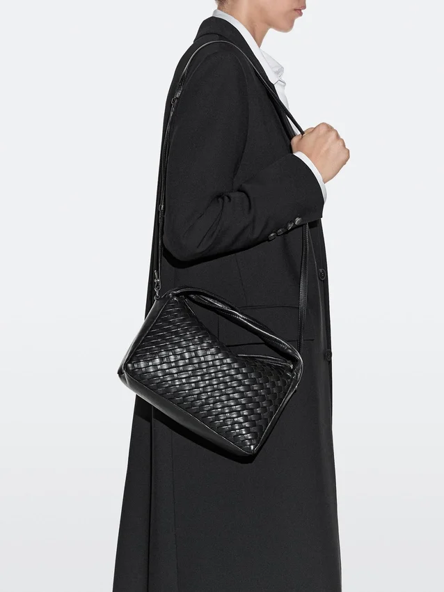 Tasche aus mittelgrober Nappaleder Tasche aus mittelgrober Nappaleder