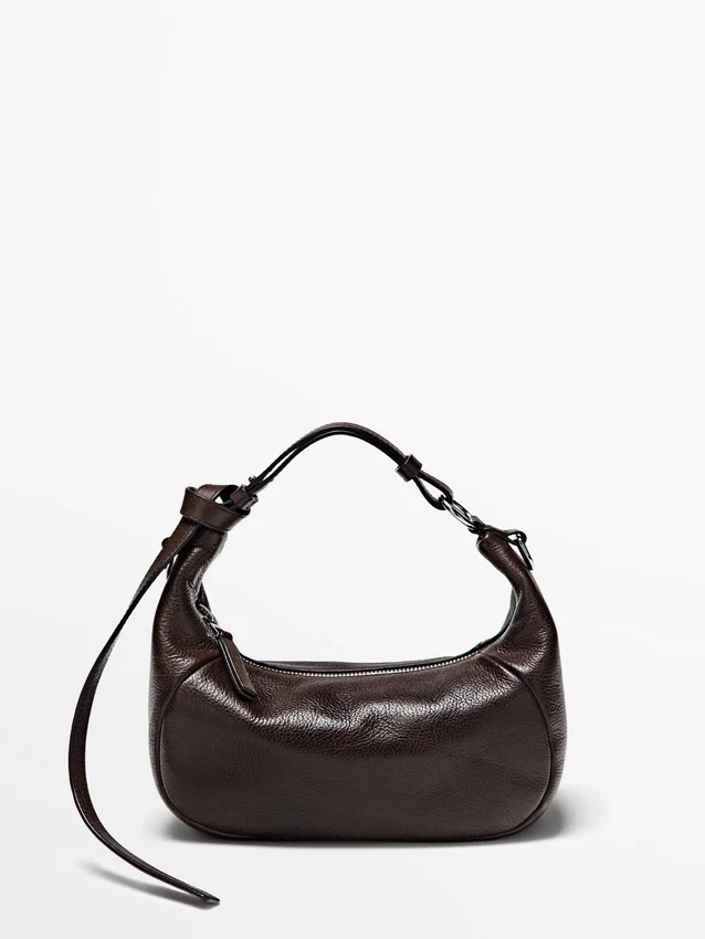 Tasche aus Nappaleder mit Metallschnalle Tasche aus Nappaleder mit Metallschnalle