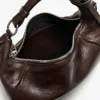 Tasche aus Nappaleder mit Metallschnalle Tasche aus Nappaleder mit Metallschnalle