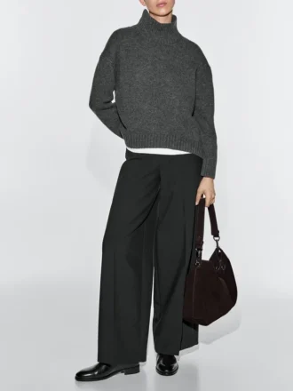 Tasche aus Spaltveloursleder mit Ösen