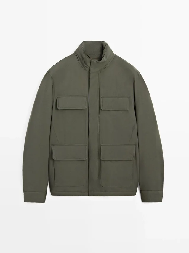 Wasserabweisende Daunenjacke mit Taschen Wasserabweisende Daunenjacke mit Taschen