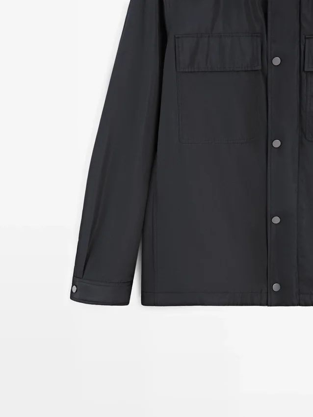 Wasserabweisendes Overshirt mit Taschen Wasserabweisendes Overshirt mit Taschen