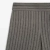 Weit geschnittene Hose mit gestreiften Details Weit geschnittene Hose mit gestreiften Details