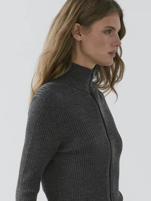 Woll-Cardigan mit Reißverschluss Woll-Cardigan mit Reißverschluss