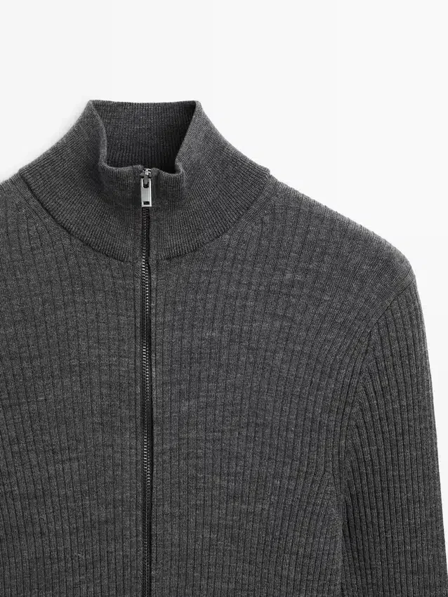 Woll-Cardigan mit Reißverschluss Woll-Cardigan mit Reißverschluss